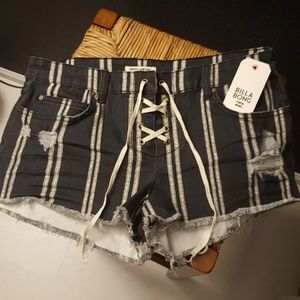 Billabong Shorts Distressed NWT